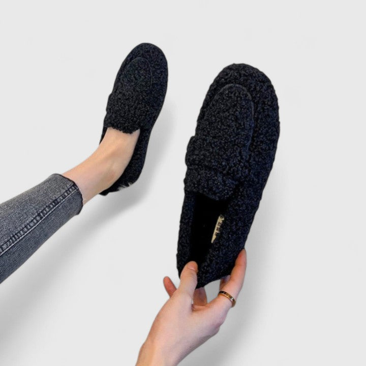 Solenne | Chaussons chauds au design élégant